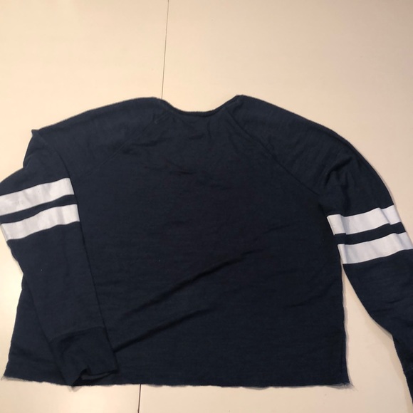 American Eagle Outfitters Crop top sweater - Picture 2 of 2